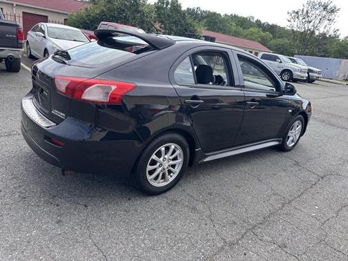 2011 Mitsubishi Lancer Sportback ES