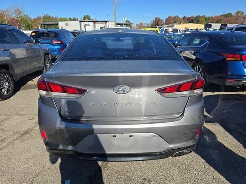 2018 Hyundai SONATA SE