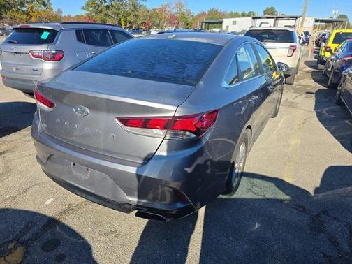 2018 Hyundai SONATA SE