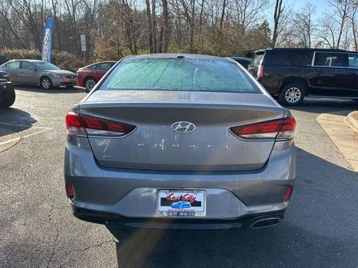 2018 Hyundai SONATA SE
