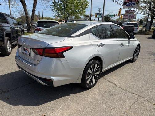 Brilliant Silver Metallic 2019 Nissan Altima 2.5 SL