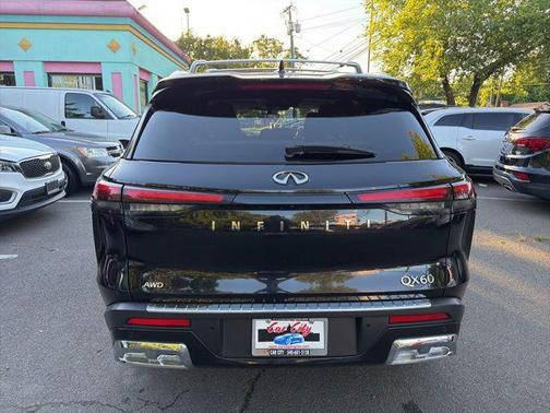 Mineral Black 2022 INFINITI QX60 SENSORY