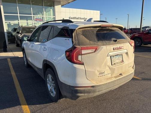 2022 GMC Terrain SLE