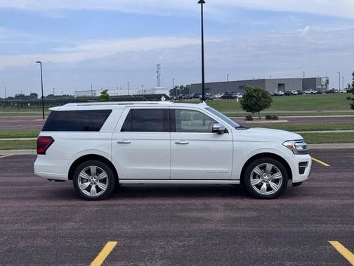 2023 Ford Expedition Max Platinum