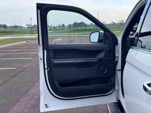 2023 Ford Expedition Max Platinum