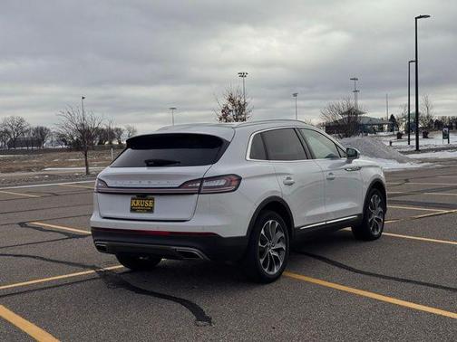 2022 Lincoln Nautilus Reserve