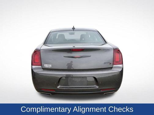 Granite Crystal Metallic Clearcoat 2022 Chrysler 300 S