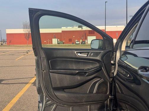 Burgundy Velvet Metallic Tinted Clearcoat 2017 Ford Edge SEL