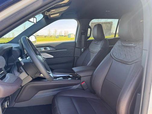White Metallic 2026 Ford Explorer Platinum