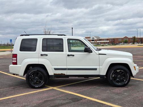 Stone White Clearcoat 2008 Jeep Liberty Sport