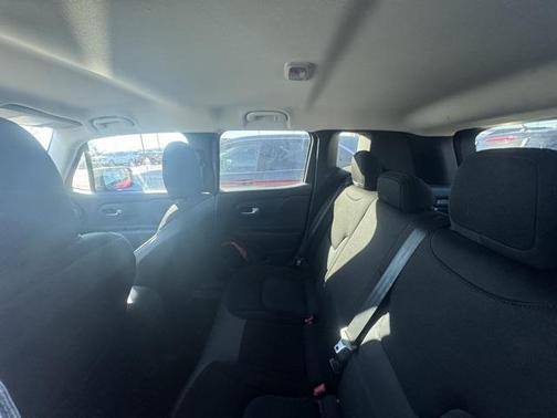 2015 Jeep Renegade Trailhawk