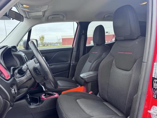 2015 Jeep Renegade Trailhawk