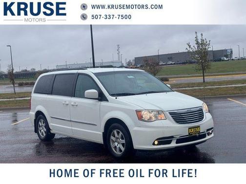 2012 Chrysler Town & Country Touring