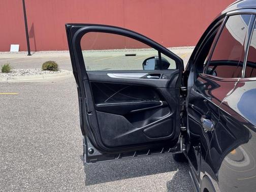 2019 Lincoln MKC Standard