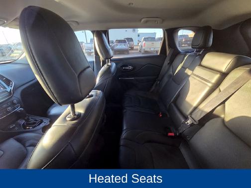 Granite Crystal Metallic Clearcoat 2019 Jeep Cherokee Limited