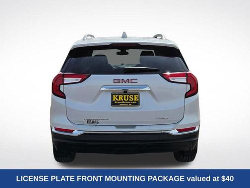 White Frost Tricoat 2022 GMC Terrain SLT