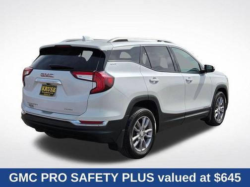 White Frost Tricoat 2022 GMC Terrain SLT
