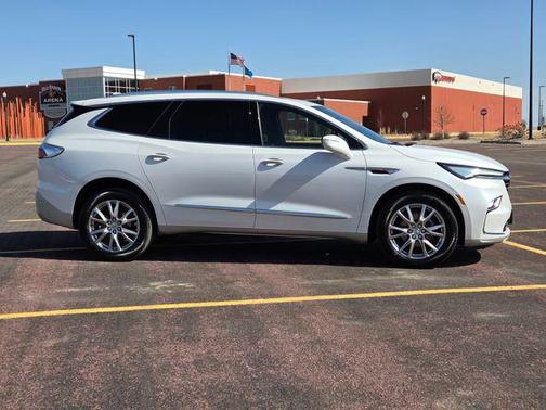 2023 Buick Enclave Premium AWD