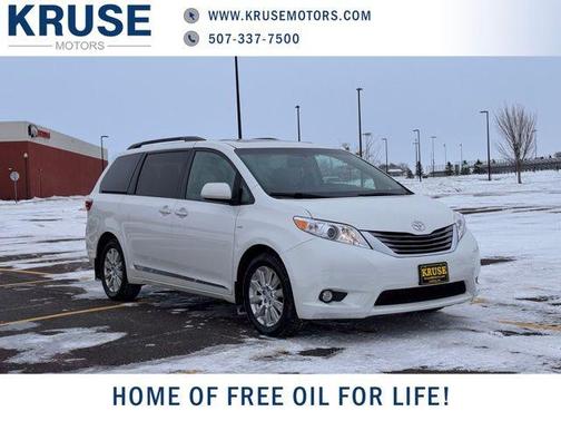 2016 Toyota Sienna XLE