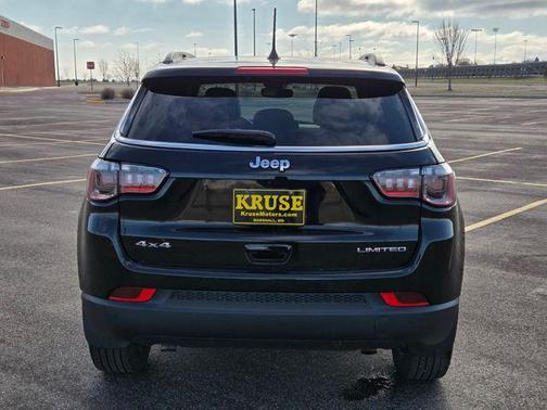 Diamond Black Crystal Pearlcoat 2025 Jeep Compass Limited