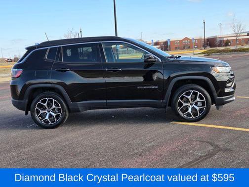 Diamond Black Crystal Pearlcoat 2025 Jeep Compass Limited