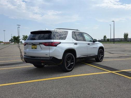 2022 Chevrolet Traverse Premier