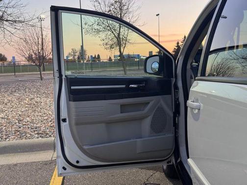 2010 Dodge Grand Caravan SE