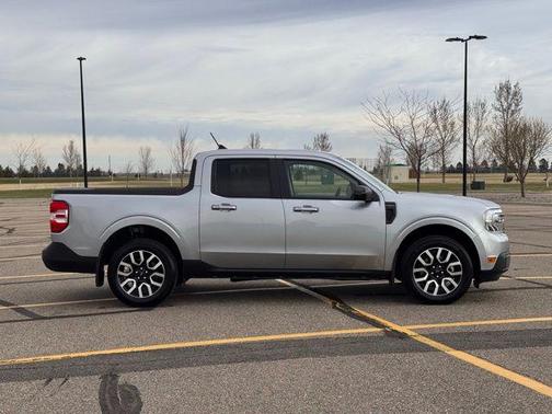 Iconic Silver Metallic 2024 Ford Maverick Lariat