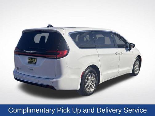 Bright White Clearcoat 2024 Chrysler Pacifica Touring L