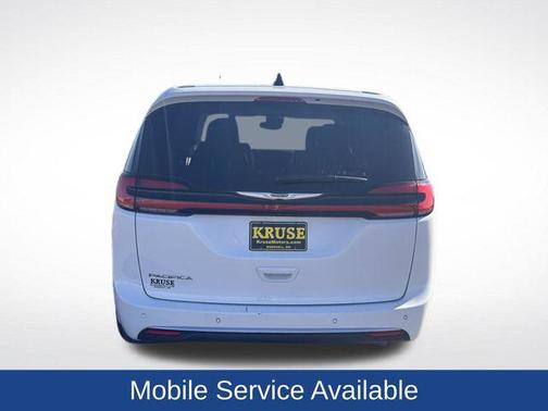 Bright White Clearcoat 2024 Chrysler Pacifica Touring L