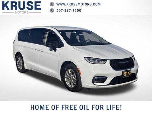 Bright White Clearcoat 2024 Chrysler Pacifica Touring L