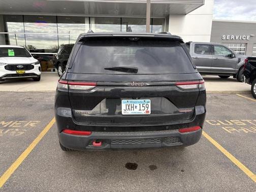 2022 Jeep Grand Cherokee Trailhawk