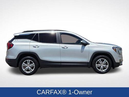 Quicksilver Metallic 2022 GMC Terrain SLE