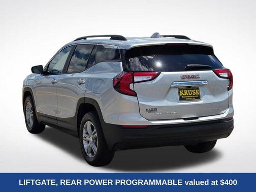 Quicksilver Metallic 2022 GMC Terrain SLE