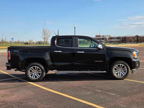 Onyx Black 2019 GMC Canyon SLT