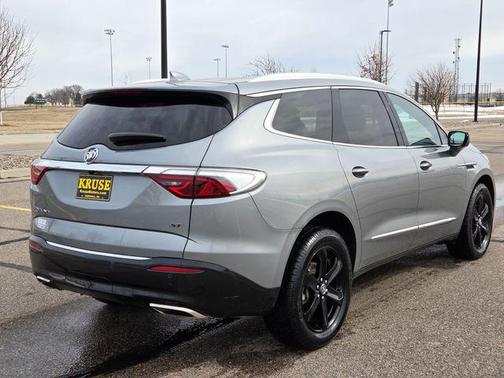 2023 Buick Enclave Essence AWD