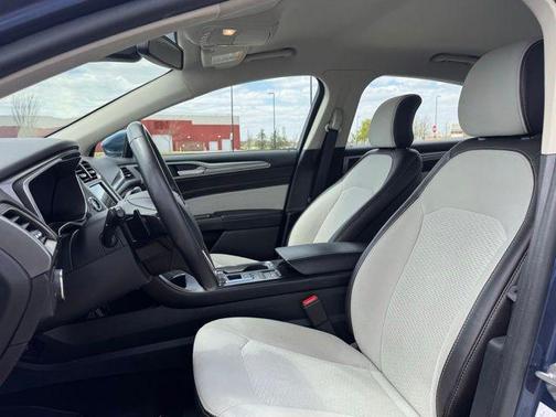 Blue Metallic 2019 Ford Fusion SE