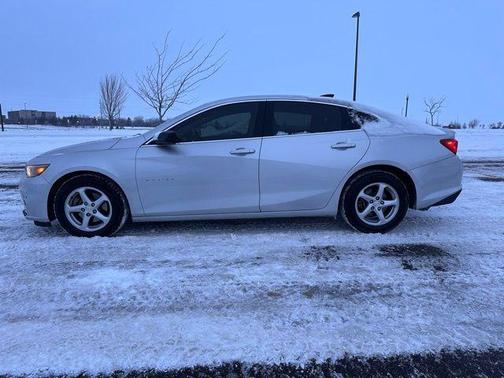 2018 Chevrolet Malibu 1LS