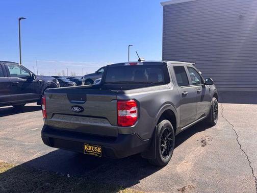 Carbonized Gray Metallic 2025 Ford Maverick XL