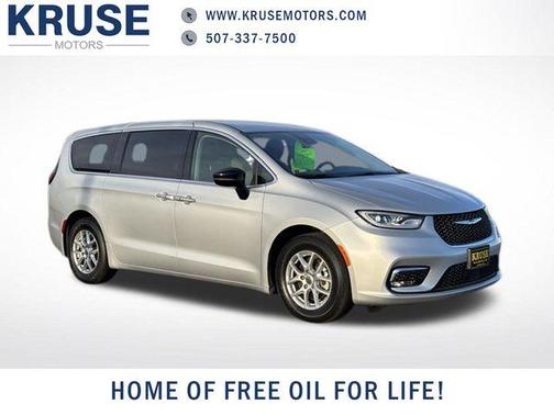 Silver Mist Clearcoat 2024 Chrysler Pacifica Touring L