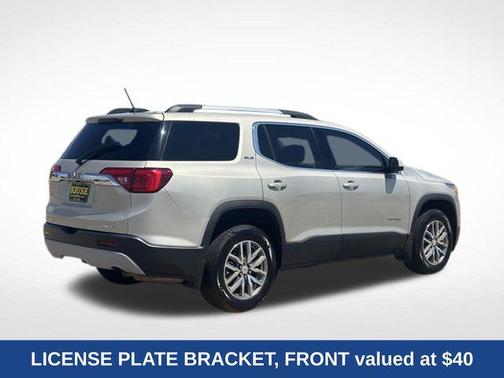 Sparkling Silver Metallic 2017 GMC Acadia SLE-2