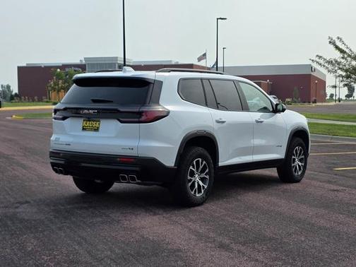 2024 GMC Acadia AWD AT4