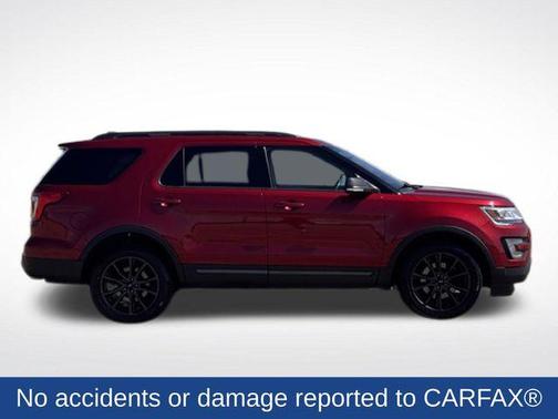 Magnetic Metallic 2017 Ford Explorer XLT