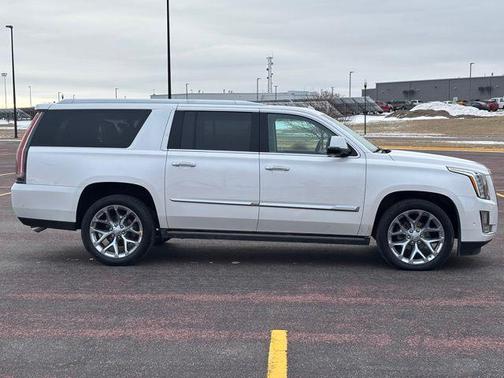 2018 Cadillac Escalade ESV Premium Luxury
