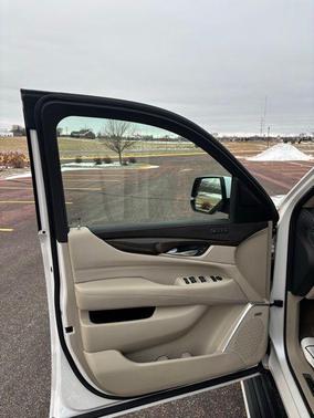 2018 Cadillac Escalade ESV Premium Luxury