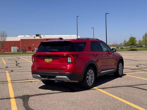 Rapid Red Metallic Tinted Clearcoat 2025 Ford Explorer Platinum