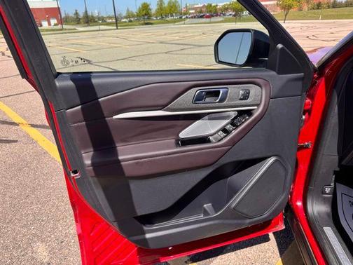 Rapid Red Metallic Tinted Clearcoat 2025 Ford Explorer Platinum
