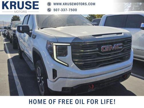 Summit White 2023 GMC Sierra 1500 AT4