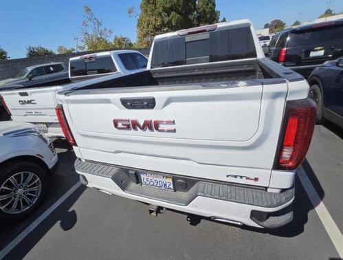 Summit White 2023 GMC Sierra 1500 AT4