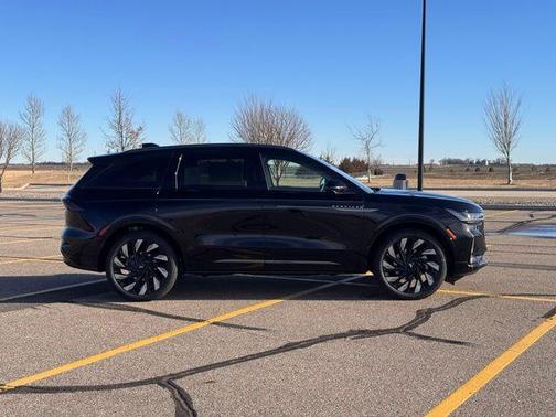 2026 Lincoln Nautilus Reserve